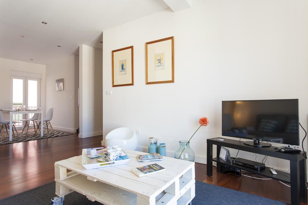 Joivy Joyful 2br With Terrace Nearby Sao Bento Palace * Lisbon